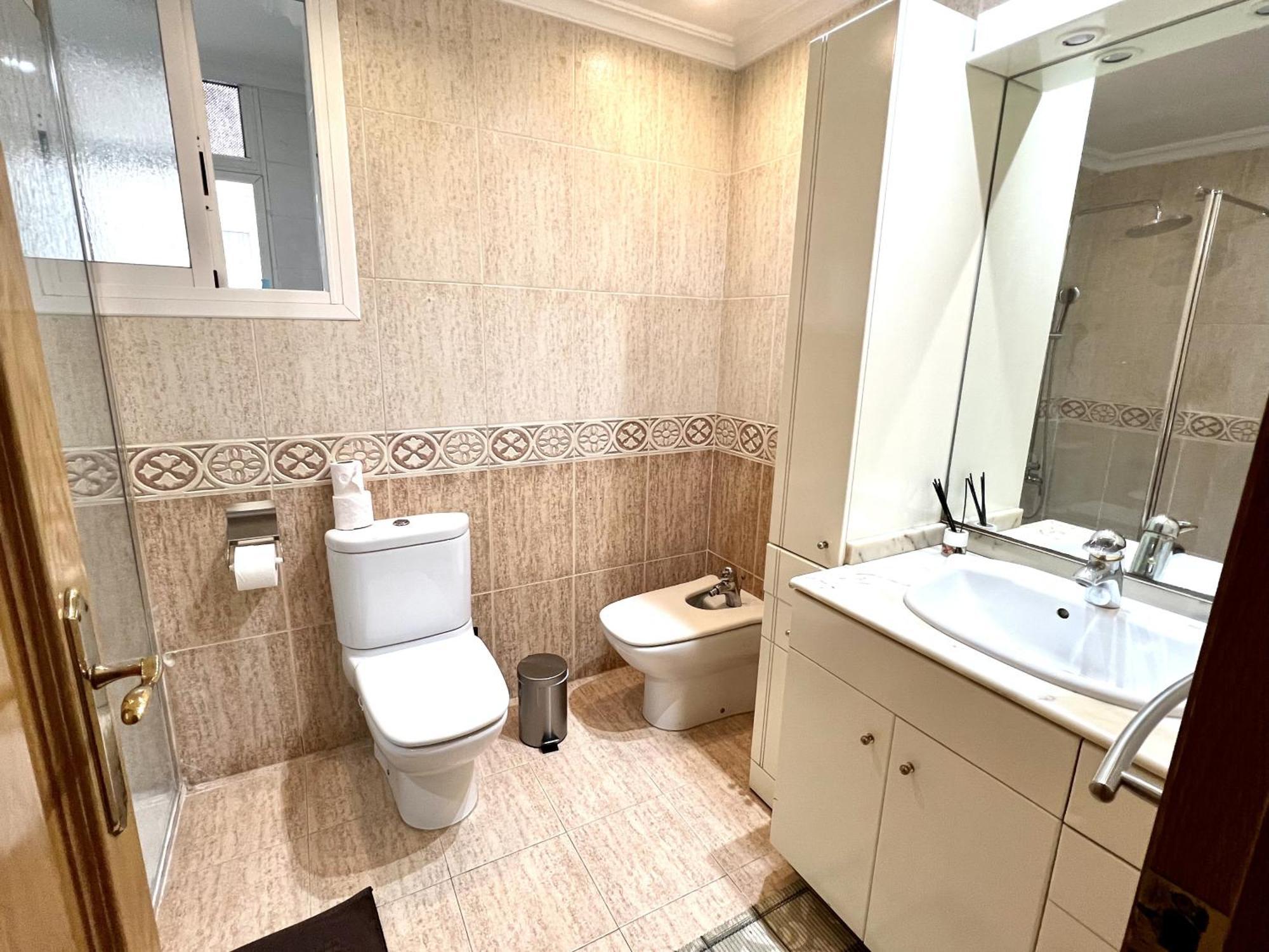 Moderno Y Acogedor Apartamento Para 6 Personas Valência Exterior foto