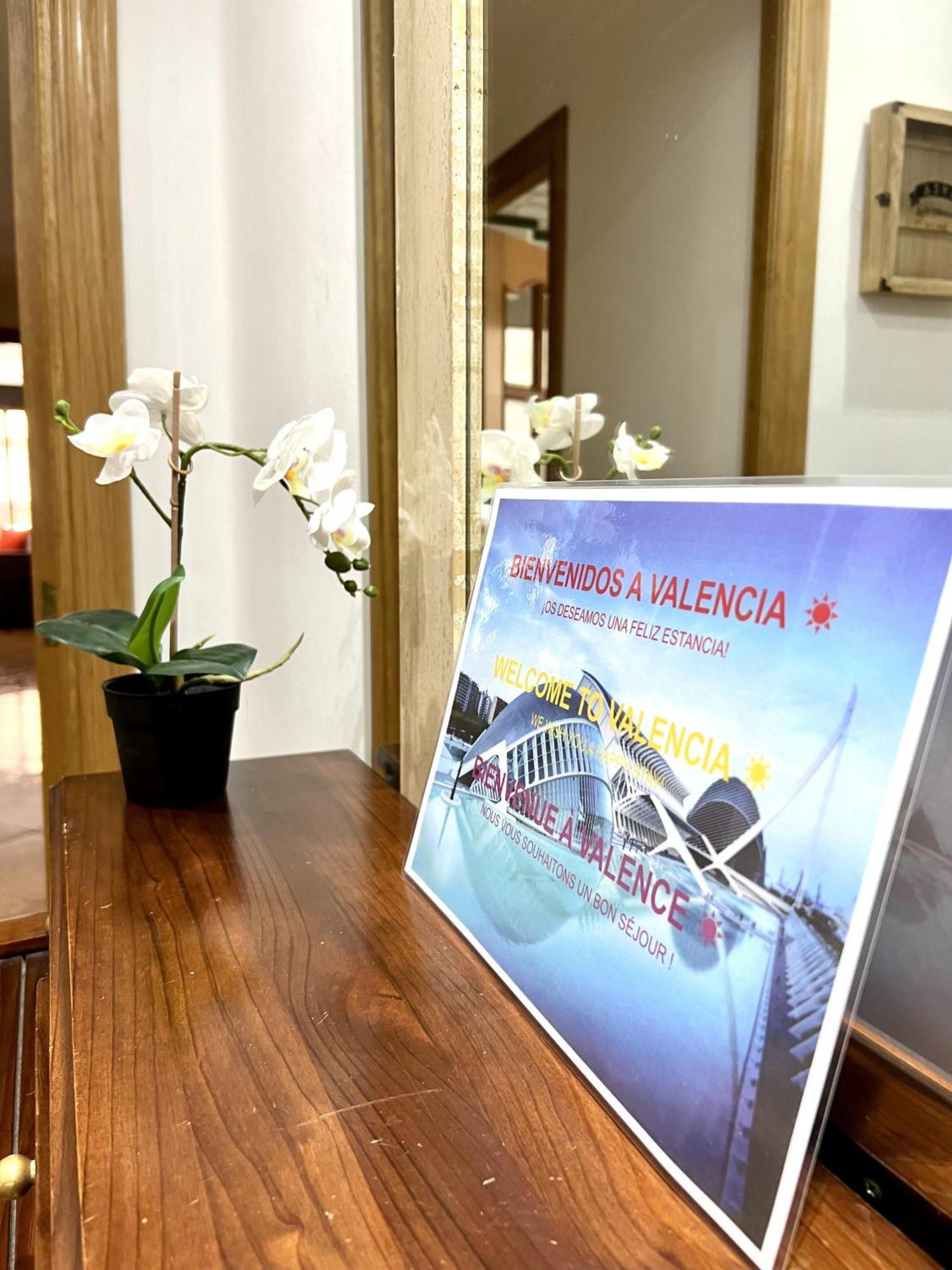Moderno Y Acogedor Apartamento Para 6 Personas Valência Exterior foto